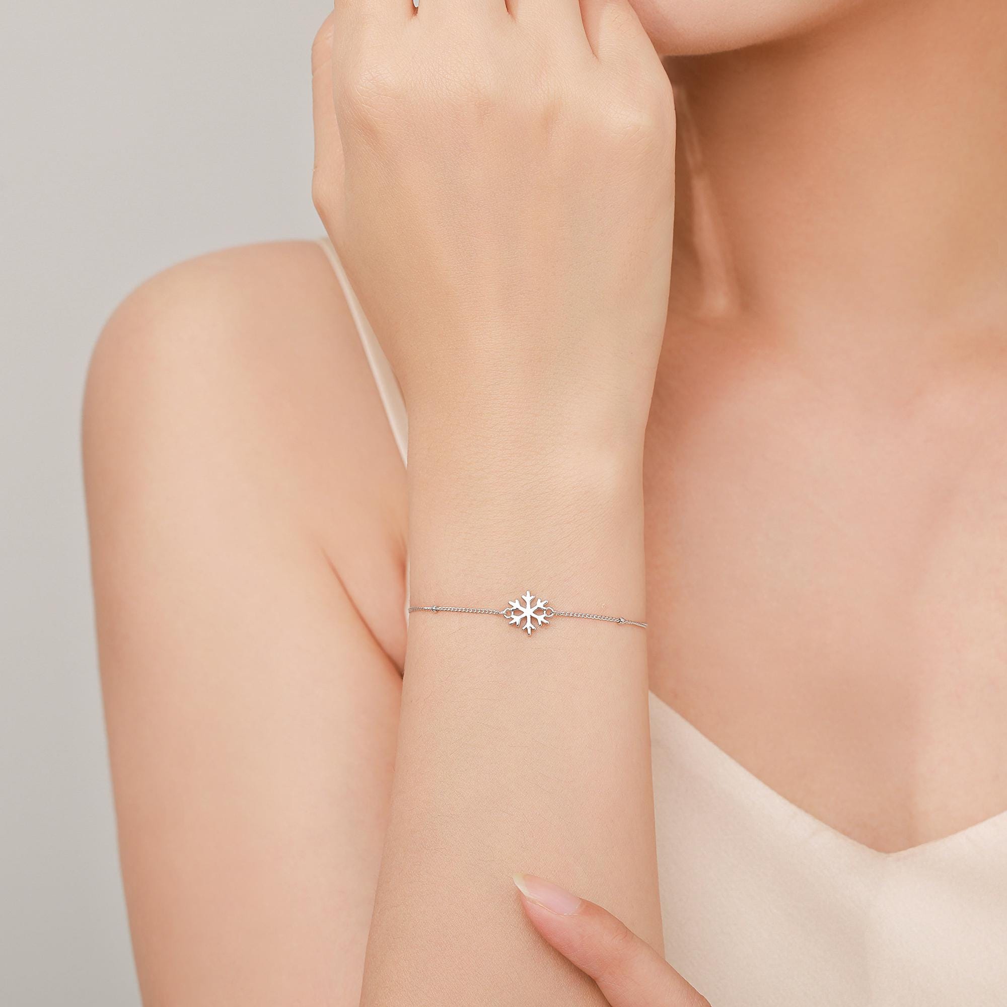 Sterling Silver Snowflake Bracelet, Silver or Gold or Rose gold, Snowflake Charm Bracelet, Extra Delicate and Dainty